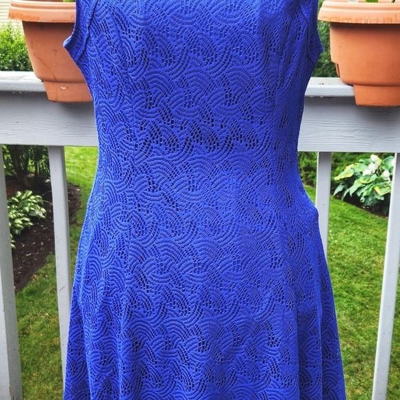 Liz Claiborne Lacey Fully Lined Midi Short Sleeve Dress ALine Silhouette - Picture 9 of 9